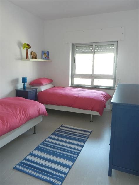 Small Room Two Twin Beds Apartment Layout Apartment For Rent In