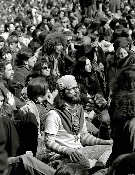 Photos Take A Trip Through Hippie History Hippie Man Hippie Love