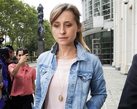 smallville actress allison mack sentenced for her part in nxivm sex cult image ie