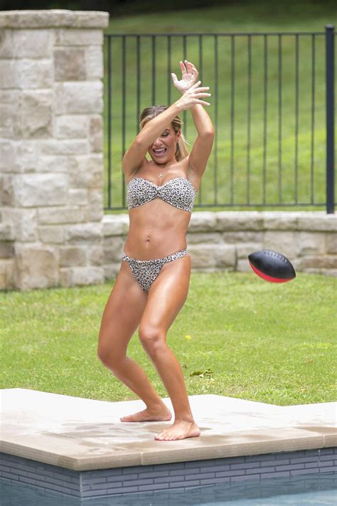 Jessie James Decker In A Bikini Poolside Nashville Gotceleb