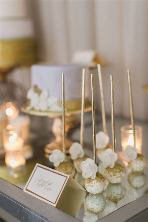 6 Ideas For Your Blush Wedding This Fall Wedding Dessert Table