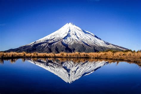 Mount Taranaki New Zealand Stock Photo Download Image Now Istock