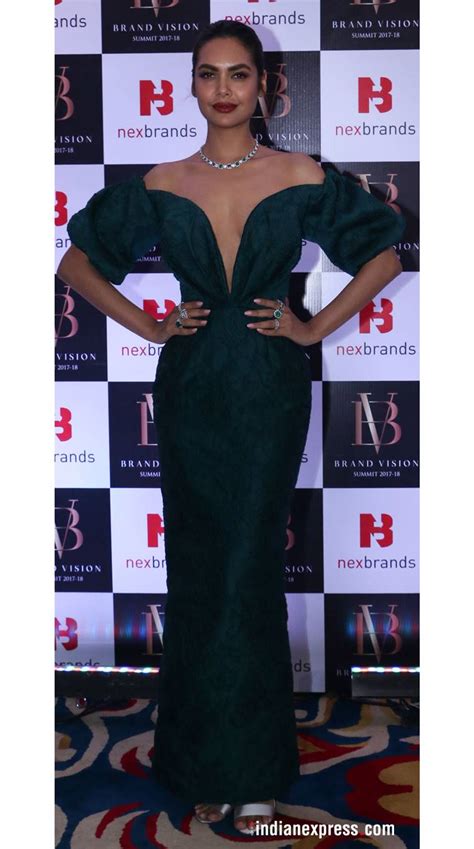 Esha Gupta Gives Us An Important Style Lesson On Thematic Dressing With Her Risque Emerald Gown