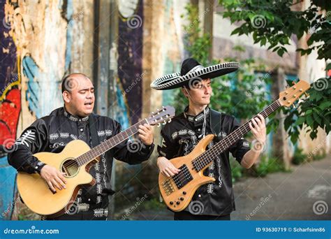 Mexican Musicians In Traditional Costumes Mariachi Stock Image Image