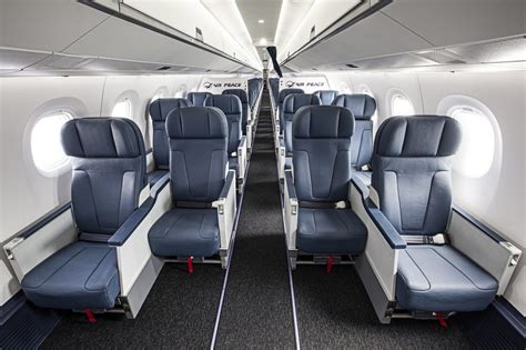 Air Peaces Staggeringly Cool New E195 E2 Business Class Seat Paxexaero