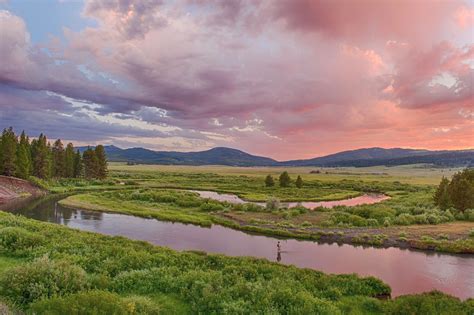 top 5 must do activities in montana s yellowstone country billings chamber of commerce