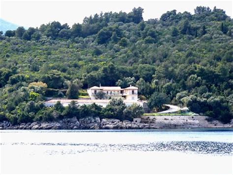 Onassis Skorpios Island Home In Greece Homes Of The Rich And Famou