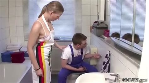 Mom Persuades The Apprentice Craftsman To Fuck Her Ass Xxx Mobile