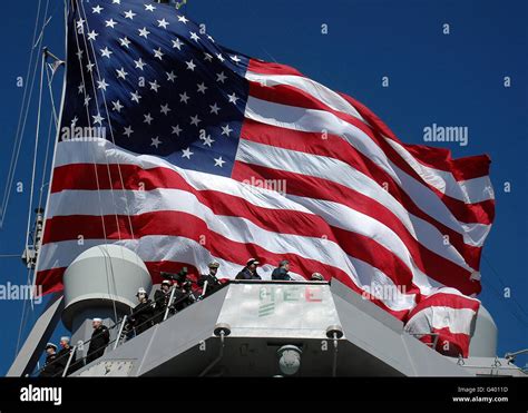Guided Missile Destroyer Uss Hi Res Stock Photography And Images Alamy