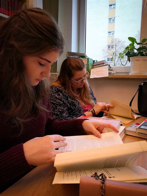 Studenci Filologii S Owia Skiej W Lubelskich Bibliotekach Pa Stwowa Akademia Nauk Stosowanych