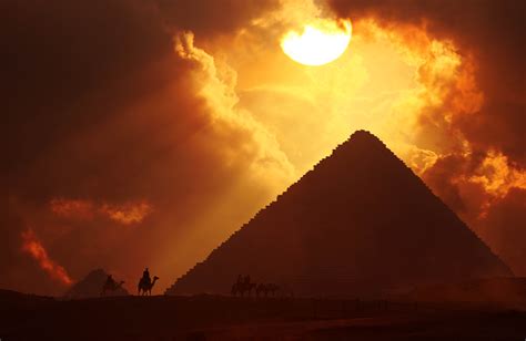 cosmic rays reveal mysterious chamber inside the great pyramid history in the headlines