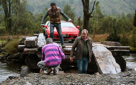 Top Gear Shows Attack By Angry Mob In Argentina