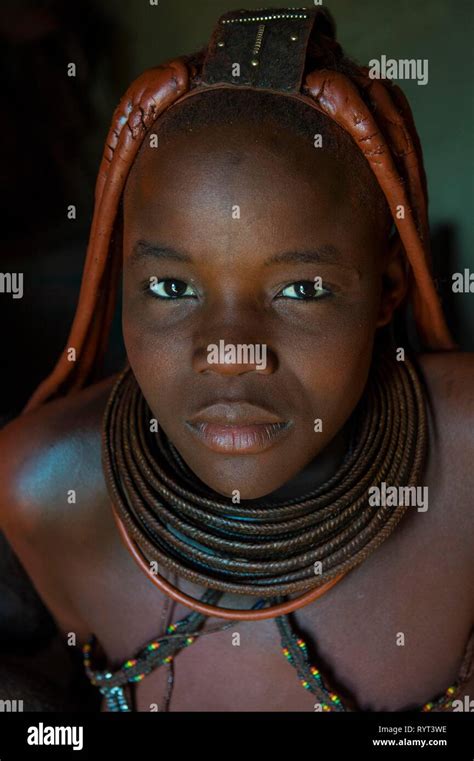 Himba Tribe Namibia Fotos Und Bildmaterial In Hoher Auflösung Seite 3 Alamy