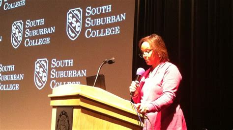 Congresswoman Kelly Speaks At Stem Symposium At South Suburban College