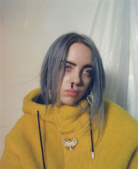 | the most peppy video about itbillie went blonde and for many fans it's a shock! Pin on Billie eilish