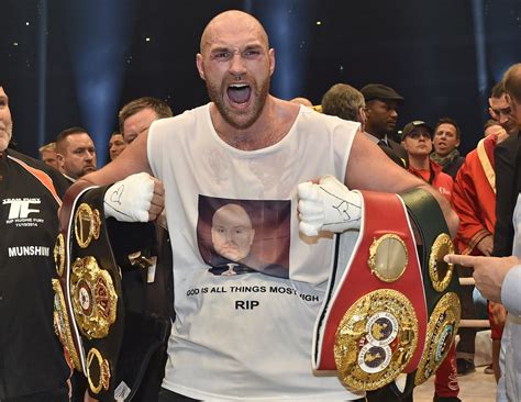 Tyson Fury sa vráti súbojom proti Seferovi Seferimu - Šport SME
