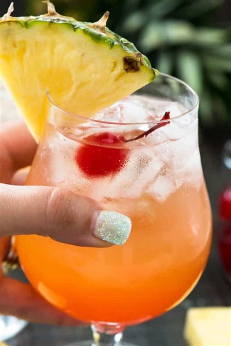 The old rhyme goes, 'one of sour, two of sweet, three of strong, four of weak.' any fruit juice can be used. 2 Ingredient Rum Drink - watermelon_rum_punch_recipe_image-2 - Shake Drink Repeat : When you ...