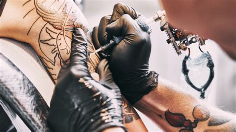 10 Artistes Tatoueurs à Connaître Pour Des Tattoos Hyper Originaux à