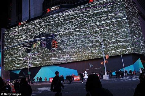 New Yorks Times Square Lit Up By Huge Digital Billboard Times Square Worlds Biggest Billboard