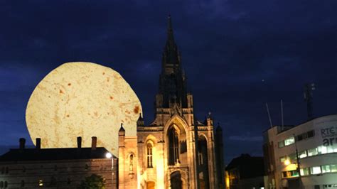 Tortilla Supermoon Memes Are Even Better Than The Real Thing