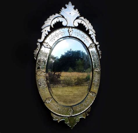 Large Oval early 20th Century Venetian Mirror in Antique Italian Mirrors