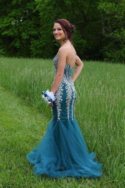 Best 25 Prom Poses Ideas On Pinterest Prom Photography Prom Poses