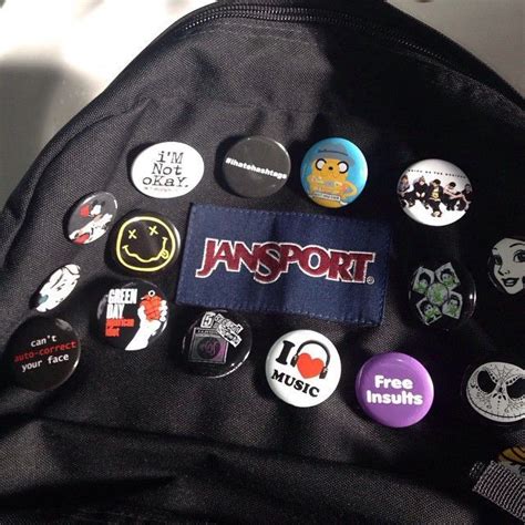 Pin By Rodrigo Mur On Art Backpack With Pins Aesthetic Backpack Backpack Decoration