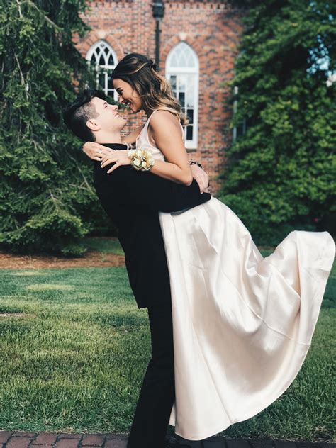 Prom Couple Pictures Haileynewmann Insta Prom Photoshoot Prom Picture Poses Prom