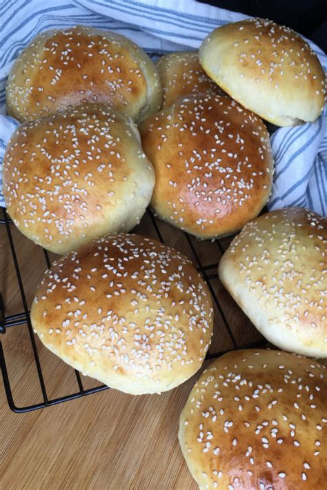 Quick And Easy Homemade Hamburger Buns Crys Kitchen