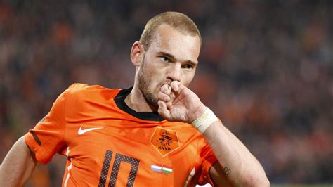 Wesley sneijder latest news and videos. Wesley Sneijder stopt bij Oranje | NOS Jeugdjournaal