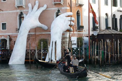 Los Trabajos Más Destacados Hasta El Momento En La Bienal De Venecia