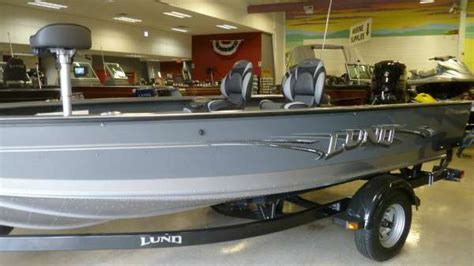 The 1875 pro guide fishing boat has ultimate space and control for an 18â€™ boat. Lund 1875 Pro Guide boats for sale - boats.com