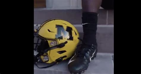 Missouri Reveals Uniform Combination For Homecoming Game Against Ole Miss