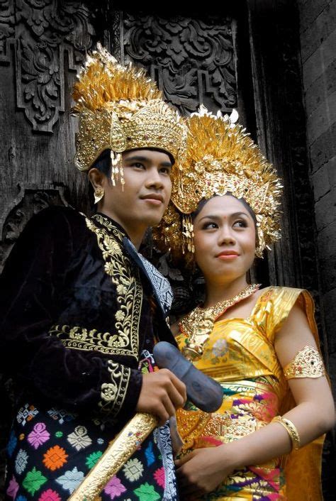 Traditional Dress Of Indonesia That Showcase The Nations Elegance