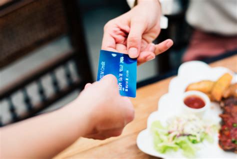 Bank of america cash rewards choose 'dining' as your category, and you'll make this a powerful credit card for restaurant purchases! Love Eating Out? Here Are The Top 5 Best Credit Cards For Dining