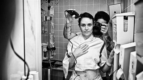 Husband Documents Wifes Battle With Breast Cancer In Stunning Photo