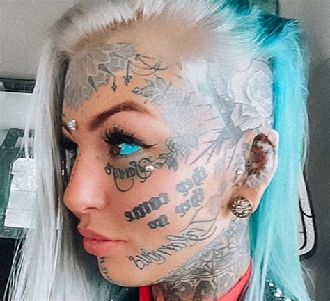 Woman Goes Blind For 3 Weeks After Tattooing Her Eyeballs Blue