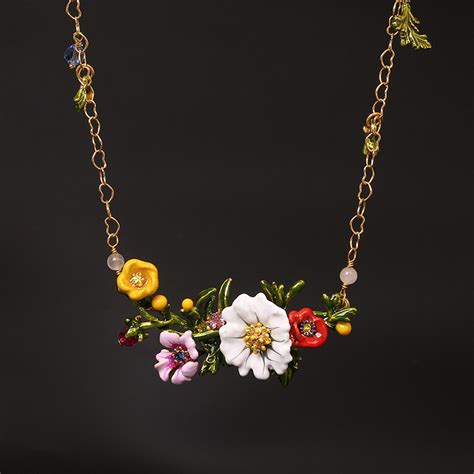 Enamel Glaze Hundred Flowers Blooming Daisy Red Flower Necklace Red