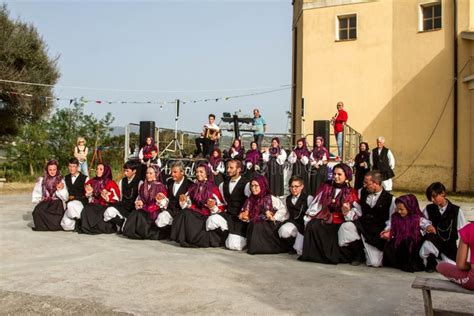 Sardinian Group Dance With Typical Clothes And Folklore Editorial Image