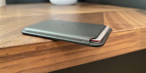 Hands On Iphone Leather Wallet With Magsafe 9to5mac