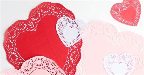 10 Clever Heart Doily Crafts Valentine Crafts Preschool Valentine