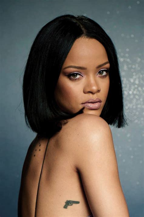 Smokingsomethingwithrihanna Rihanna Short Hair Rihanna Rihanna Riri