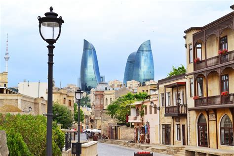 Baku Sehenswürdigkeiten Die 20 Schönsten Orte Wild East