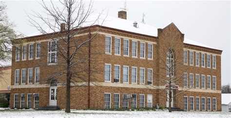 Lecompton Volunteer Group Turns Old School Building Into