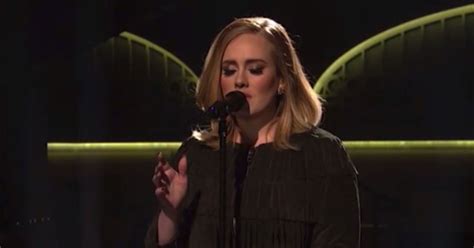 Adeles Raw Mic Feed From Her Snl Performance Is Beautiful Twistedsifter