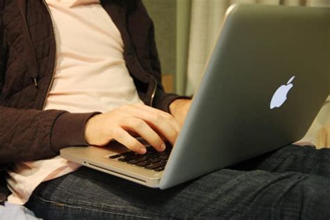 5 Ways To Keep Your Laptop Cool This Summer