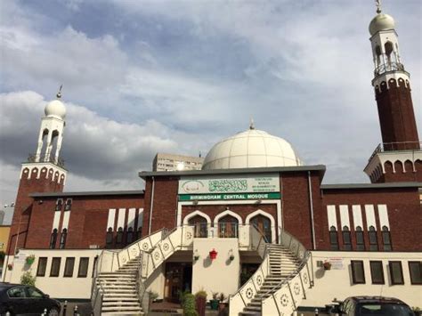 Simple - Review of Birmingham Central Mosque, Birmingham, England