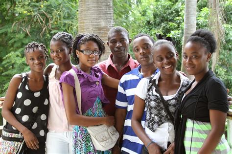 Programmes Initiative Jeunes Fokal Le Club De Camp Perrin 10 Ans Déjà
