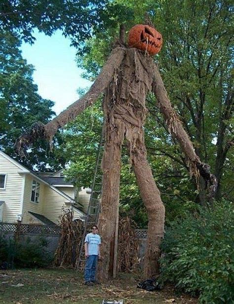 50 Halloween Decorations That Are Beyond Over The Top Scary Halloween