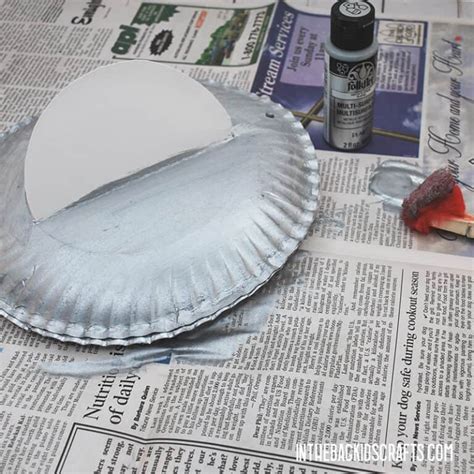 Paper Plate Spaceship Craft • In the Bag Kids' Crafts